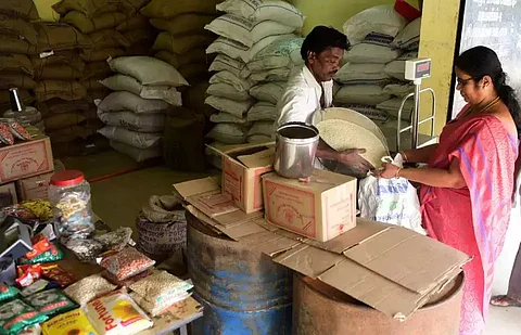 റേഷൻ വ്യാപാരികൾ അനിശ്ചിത കാല സമരത്തിലേക്ക് | Ration shop
