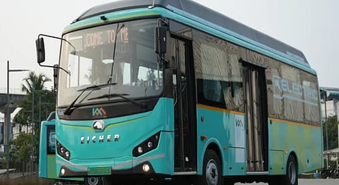 കൊച്ചിയിൽ മെട്രോയുടെ ഇലക്ട്രിക്ക് ബസുകൾ എത്തുന്നു; അടുത്തയാഴ്ച മുതൽ സർവീസ്