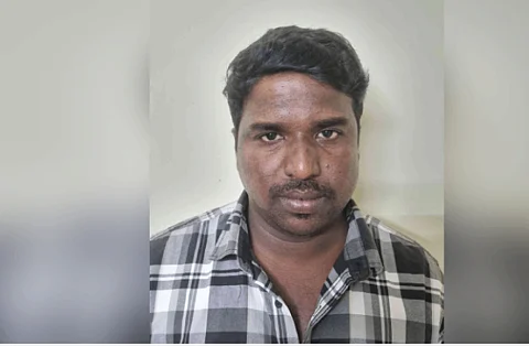 വഴിയാത്രക്കാരനിൽ നിന്ന് പണം തട്ടിയെടുത്തയാൾ പിടിയിൽ | stole money