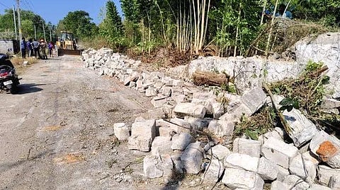 കിൻഫ്ര അപ്പാരൽ പാർക്കിന്റെ കൂറ്റൻ മതിൽ ഇടിഞ്ഞ് വീണു | KINFRA