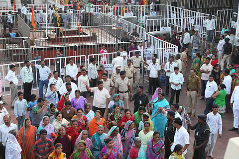 Shani temple row: Devendra Fadnavis, Sri Sri Ravi Shankar speak in support of women campaigners