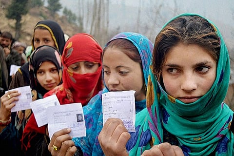 Pakistan calls for plebiscite in Jammu and Kashmir