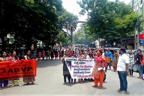 De-recognize Narayana Junior Colleges in Hyderabad, ABVP demands after student suicide