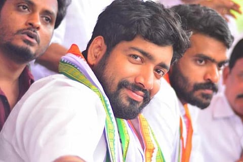 Kerala student leaders to go to UK for course, Cong questions 'extravagance'