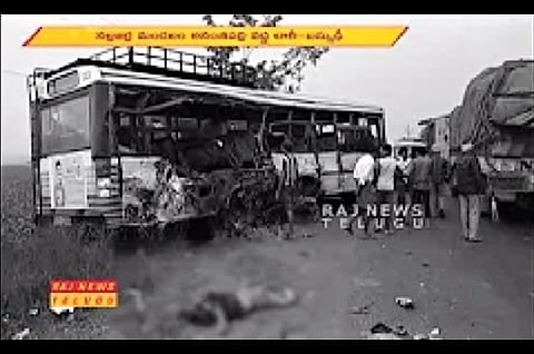 Five killed in truck-bus collision in Andhra, second accident in two days