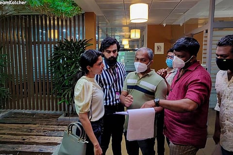 Aishwarya Lekshmi and Tovino Thomas in sets