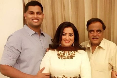 Abhishek’s debut film to be titled ‘Amar’?