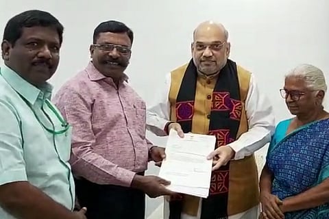 Rajiv Gandhi case convict Perarivalan’s mother meets Amit Shah seeking his release