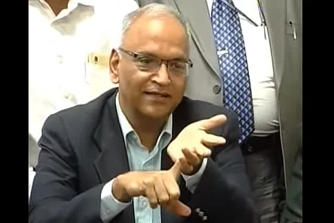 Were land survey numbers manipulated to benefit Karnataka Chief Secy's family?