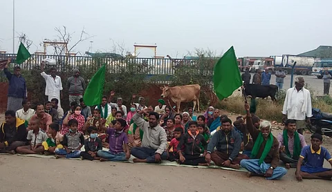 Asian paints workers protest