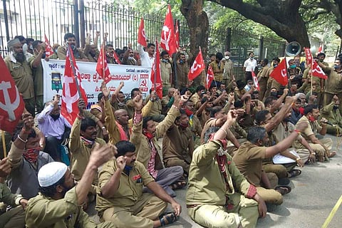 Auto rickshaw drivers protesting in Bengaluru