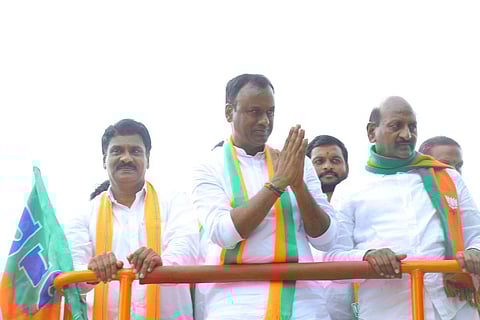 ‘18,000 crore’: Munugode BJP candidate Rajagopal Reddy targeted via posters yet again