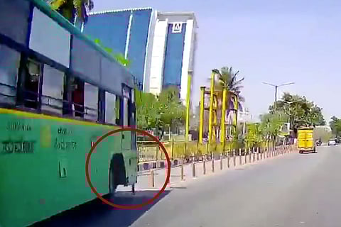 BMTC bus crashing bollards