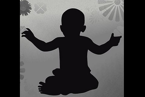 Infant silhouette 3x2