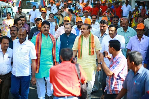 BJP booklet on Bengaluru shows Nepal garbage image, Cong slams them for defaming city