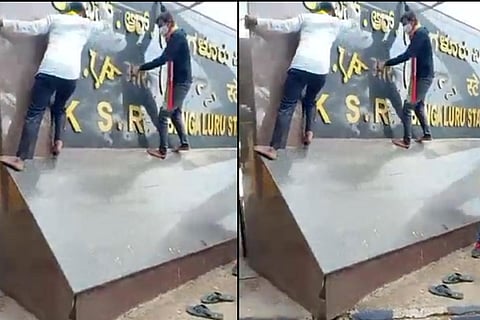 Pro-Kannada group vandalises Hindi signboard in Bengaluru, posts video online