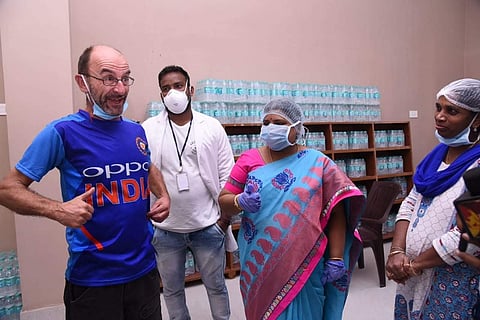 Britisher in Tirupati gets warm send-off from quarantine centre, begins journey home