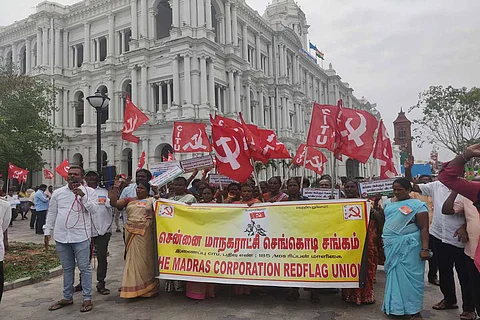 Members of the Chennai Corporation’s Red Flag Union protesting under the banner of the Centre of Indian Trade Unions (CITU)