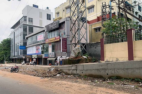 Foothpath in CV Raman Nagar