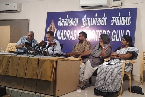 Chennai journos, civil society activists slam Press Council, seek removal of media blockade in Kashmir