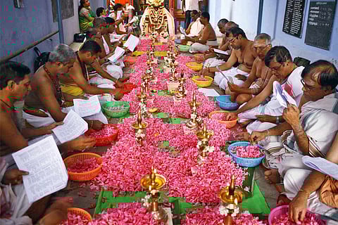 Karnataka has no plans to bring in law to appoint non-Brahmin priests in temples