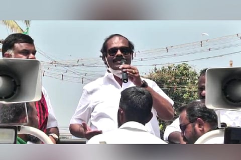 Dindigul I Leoni campaigning for DMK candidate Karthikeya Sivasenapathy