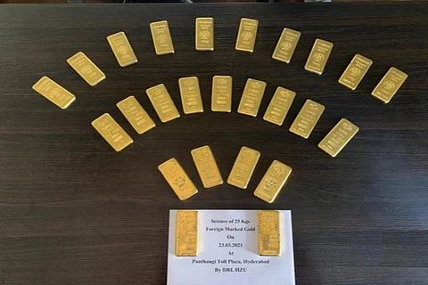 Three held for trying to smuggle 25 kg gold from Assam to Hyderabad