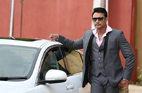 Kannada actors Darshan, Devraj and Prajwal meet with accident, sustain injuries