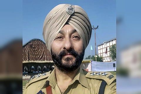 Who is Davinder Singh, the decorated J&K cop caught with terrorists?