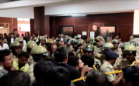 Karnataka lawyers representing students in sedition case manhandled by other lawyers