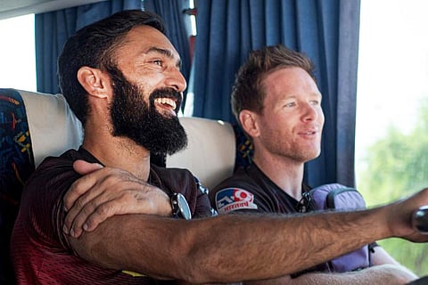 Dinesh Karthik and Eoin Morgan