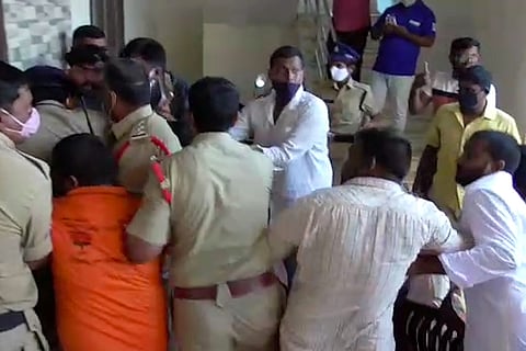 Telangana cops allege BJP supporters attacked them and ran away with Rs 12.80 lakh