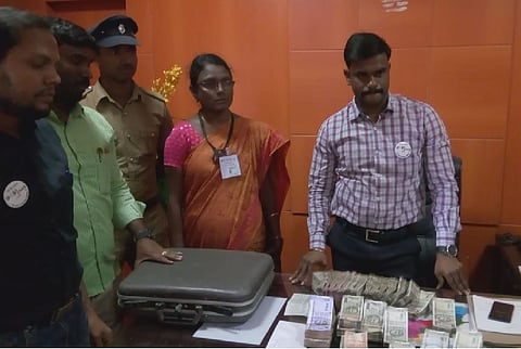 Rs 17 lakh seized by ECI flying squad in Nilgiris on day of TN CM's visit