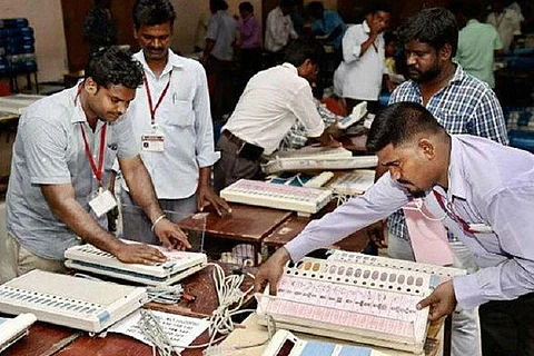 Clarify suspicious movements of EVMs to Theni, Erode: DMK tells EC