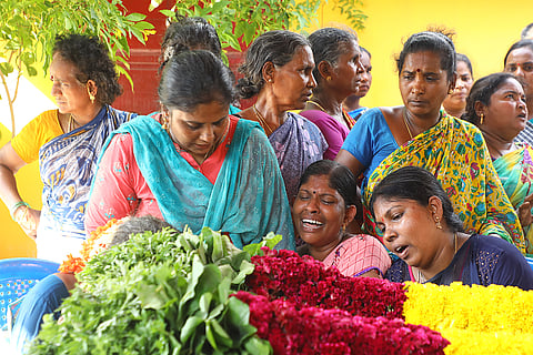 Relatives mourn the death of a victim in Ekkiyarkuppam.
