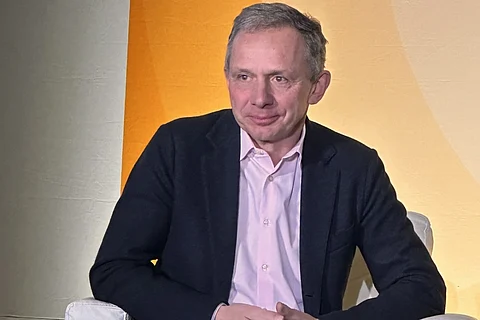 Enrique Lores