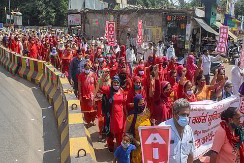 Protest over farm bills by AITUC