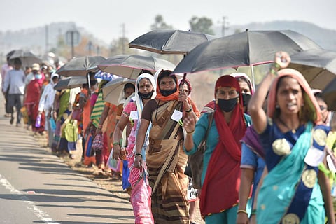 Farmers protest in Maharashtra