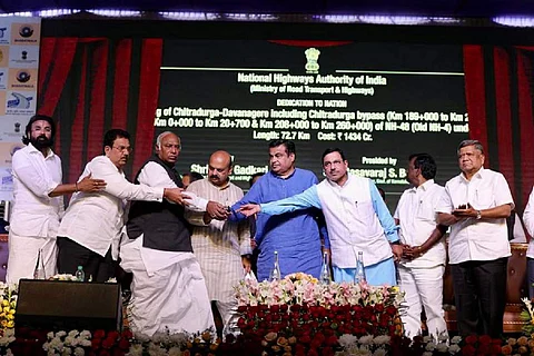 Nitin Gadkari lays foundation for 5 highway projects worth Rs 3,972 crore in Karnataka