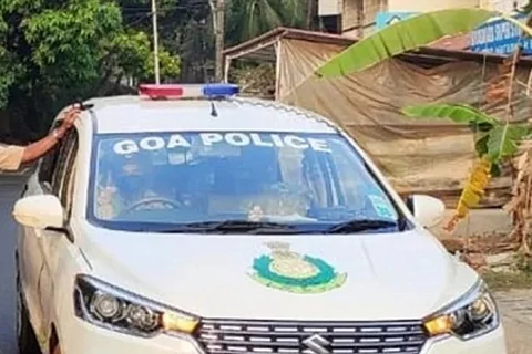 An image of a Goa police car.