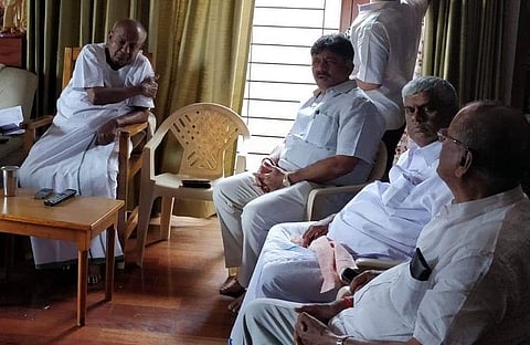 A new CM as compromise formula in Karnataka? JD(S) says they are fine with it