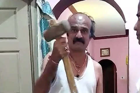 Karnataka police arrest man for assaulting daughter with hammer