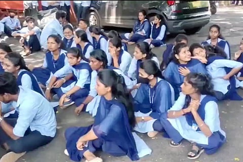 hijab protest mangaluru university