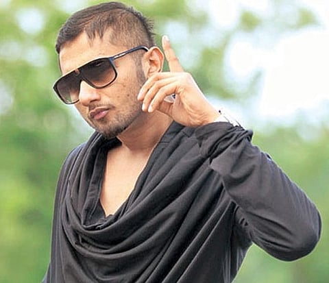 Man blames Honey Singh for corrupting childhood innocence, gets trolled