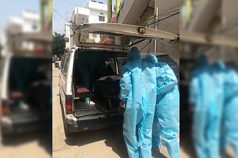 Body of COVID-19 patient who died at home in Hyderabad not taken for over 20 hrs