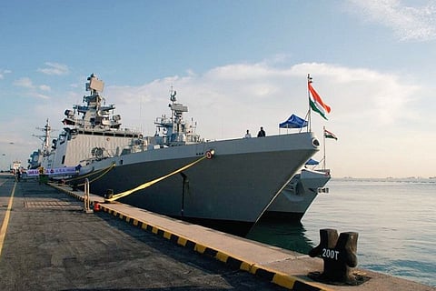 Indian fleet draw appreciation on Navy Day