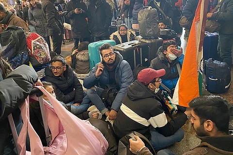 Indian students at railway station in Ukraine