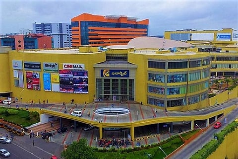 Malls will remain closed