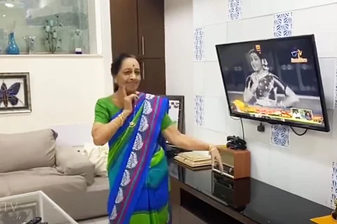 Watch: Veteran actor Jamuna imitates younger self from ‘Missamma’ song