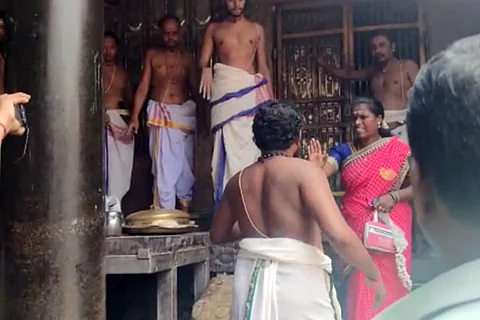 Chidambaram Temple casteist abuse from priests